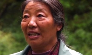 玉麦姐妹在荣光中的坚守