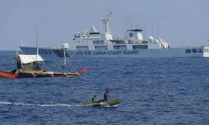 对着中国打“普京牌”?眼看黄岩岛升起五星红旗,马科斯坐不住了