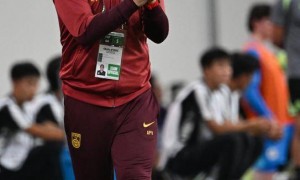 U22国足主帅:球员们像11个“兵马俑”在战斗