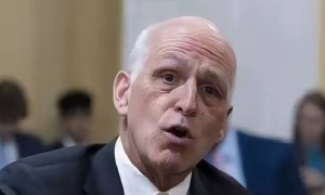 中美会谈惊现反转!美议员当场认账,西方记者目瞪口呆