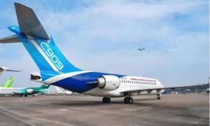 中方斩获天价大单,20架大飞机成功出口,美国不给适航证也不怕