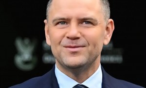 快报!波兰总统这次要着急了,东方大国改航道,西方媒体调侃波兰总统说这才是聪明的做法!