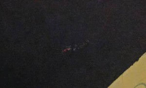 哈尔滨上空现不明飞行物,目击者:亮点密集呈长条状,悬停空中20分钟