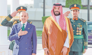 巴基斯坦与沙特阿拉伯签军事协议,多国受震动